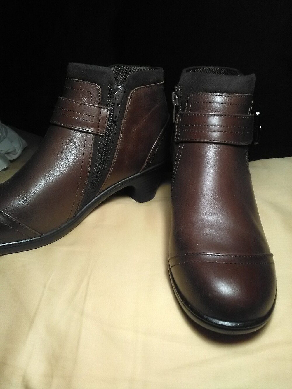 NWOT ORTHOFEET BIOHEEL Brown Leather Ankle Booties Side Zipper & Buckle SZ. 8.5
